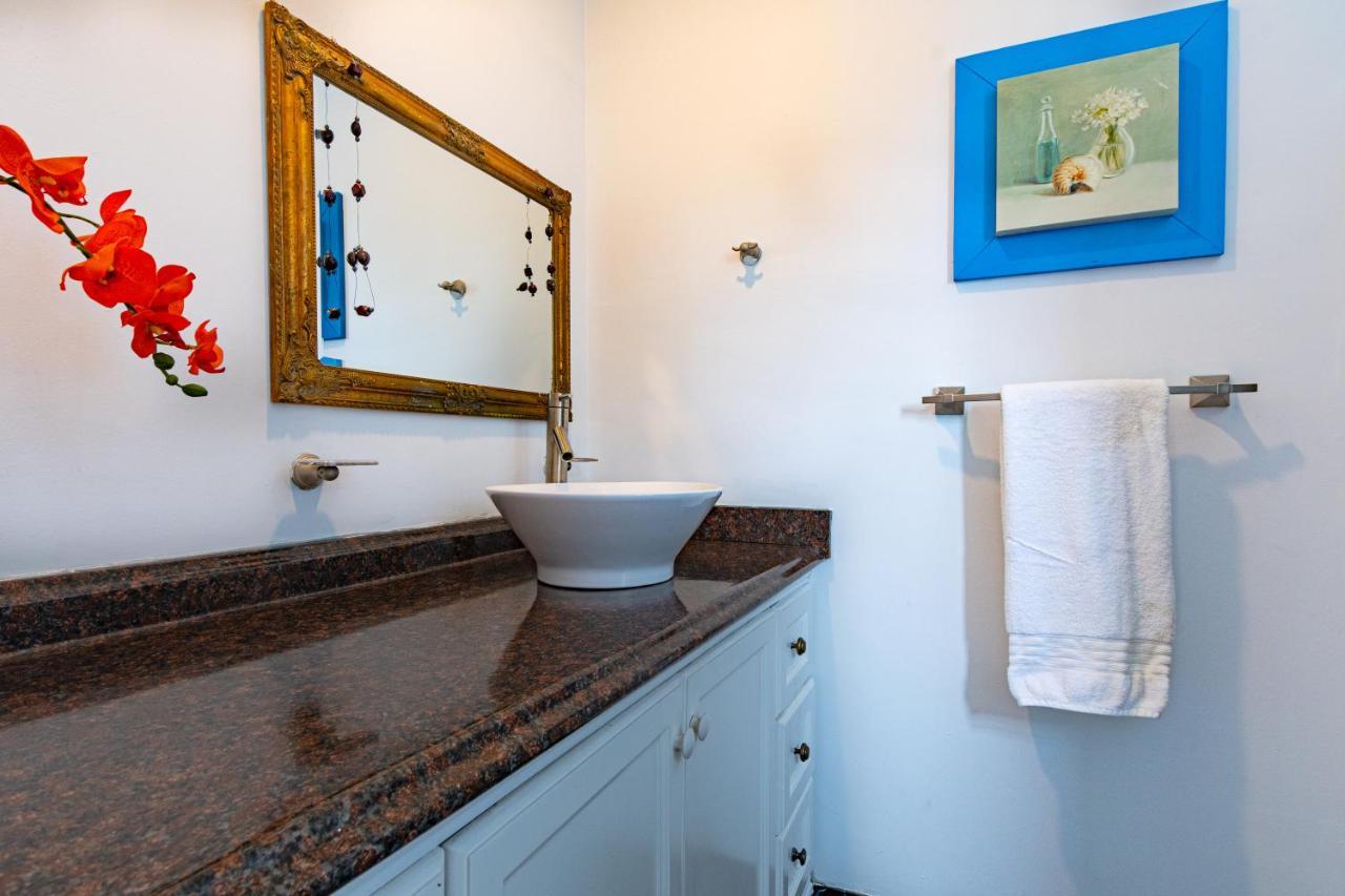 נסאו Caprice 14 - Oceanfront Villa - Gated Community With Pool מראה חיצוני תמונה